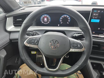 2025 Volkswagen Tiguan SE R-Line Black - miniatura 10