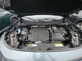 2025 Volkswagen Tiguan SE R-Line Black - miniatura 15