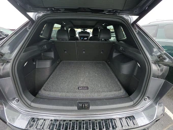 2025 Volkswagen Tiguan SE R-Line Black - miniatura 16
