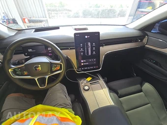 2025 Volvo EX90 Twin Motor Ultra 6-Passenger - miniatura 11