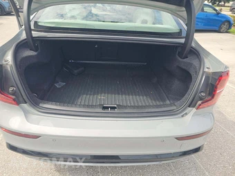 2025 Volvo S60 B5 Core Dark - miniatura 11