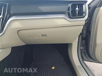 2025 Volvo S60 B5 Core Dark - miniatura 16