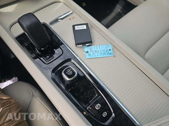 2025 Volvo S60 B5 Core Dark - miniatura 5