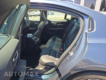 2025 Volvo S60 B5 Core Dark - miniatura 13