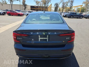 2025 Volvo S60 B5 Core Dark - miniatura 5