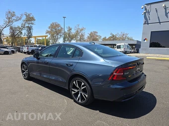 2025 Volvo S60 B5 Core Dark - miniatura 6