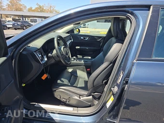 2025 Volvo S60 B5 Core Dark - miniatura 7