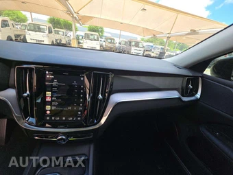 2025 Volvo S60 B5 Core Dark – miniatura 10
