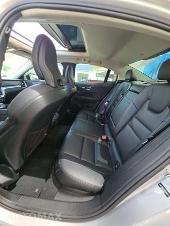 2025 Volvo S60 B5 Core Dark – miniatura 13