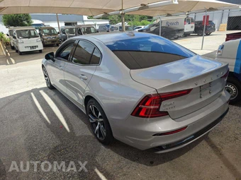 2025 Volvo S60 B5 Core Dark – miniatura 2