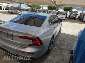 2025 Volvo S60 B5 Core Dark – miniatura 3