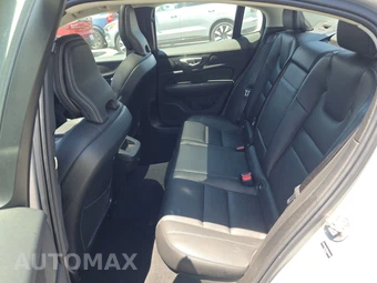 2025 Volvo S60 B5 Core Dark – miniatura 13