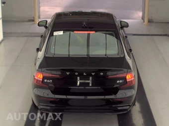 2025 Volvo S60 B5 Core Dark – miniatura 5