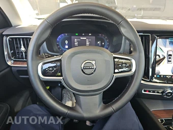 2025 Volvo S60 B5 Plus Dark – miniatura 10