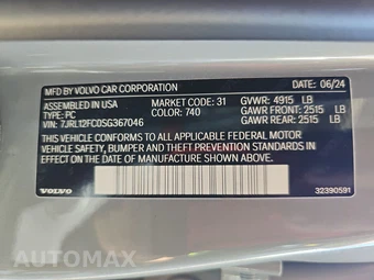 2025 Volvo S60 B5 Plus Dark – miniatura 15
