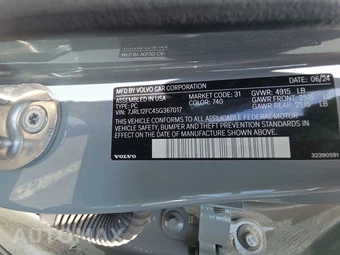 2025 Volvo S60 B5 Plus Dark - miniatura 14