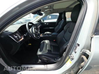 2025 Volvo S60 B5 Plus Dark - miniatura 7