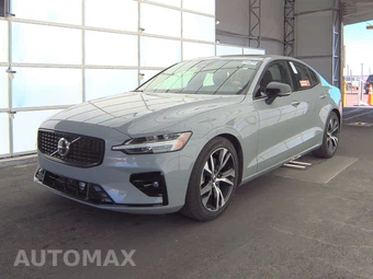 2025 Volvo S60 B5 Plus Dark