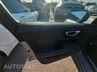 2025 Volvo S60 B5 Plus Dark – miniatura 15