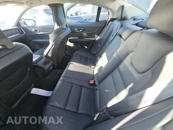 2025 Volvo S60 B5 Plus Dark – miniatura 19