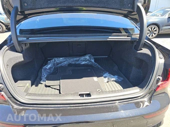 2025 Volvo S60 B5 Plus Dark – miniatura 11
