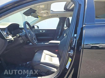 2025 Volvo S60 B5 Plus Dark – miniatura 3