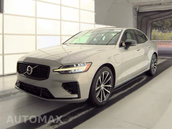 2025 Volvo S60 Plug-In Hybrid T8 Plus
