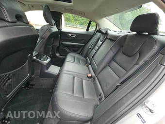 2025 Volvo S60 Plug-In Hybrid T8 Plus - miniatura 13