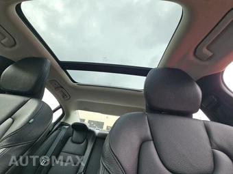 2025 Volvo S60 Plug-In Hybrid T8 Plus - miniatura 19