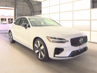 2025 Volvo S60 Plug-In Hybrid T8 Ultra - miniatura 3