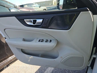 2025 Volvo S60 Plug-In Hybrid T8 Ultra - miniatura 9