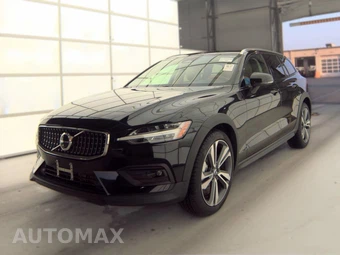 2025 Volvo V60 Cross Country B5 Plus