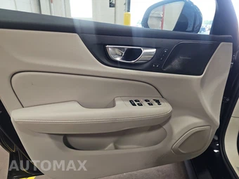2025 Volvo V60 Cross Country B5 Plus - miniatura 9