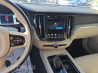 2025 Volvo V60 Cross Country B5 Plus – miniatura 11