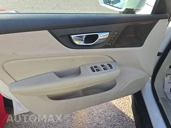 2025 Volvo V60 Cross Country B5 Plus – miniatura 9