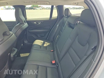 2025 Volvo V60 Cross Country B5 Plus - miniatura 19