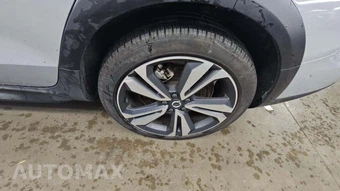 2025 Volvo V60 Cross Country B5 Plus - miniatura 33