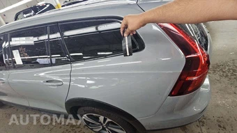 2025 Volvo V60 Cross Country B5 Plus - miniatura 35