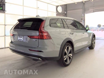 2025 Volvo V60 Cross Country B5 Plus - miniatura 5