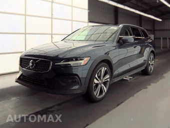 2025 Volvo V60 Cross Country B5 Plus