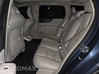 2025 Volvo V60 Cross Country B5 Plus – miniatura 13