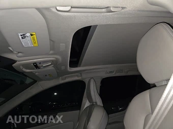 2025 Volvo V60 Cross Country B5 Plus – miniatura 19