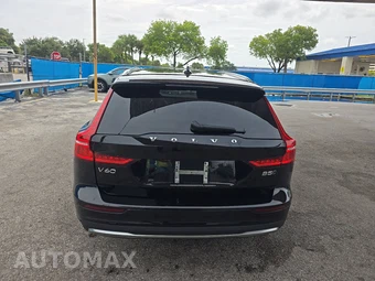 2025 Volvo V60 Cross Country B5 Plus - miniatura 5