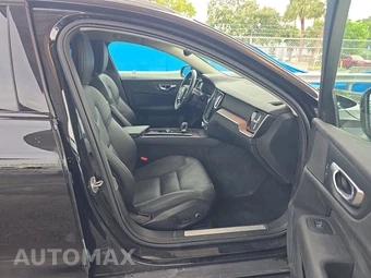 2025 Volvo V60 Cross Country B5 Plus - miniatura 8