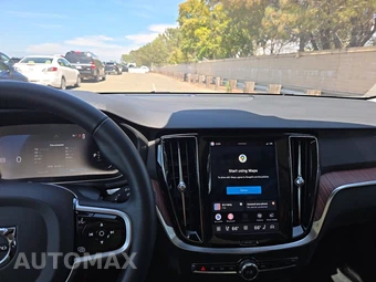 2025 Volvo V60 Cross Country B5 Plus – miniatura 11