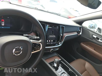 2025 Volvo V60 Cross Country B5 Plus - miniatura 11