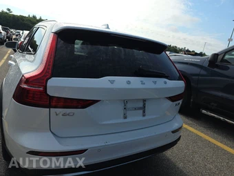 2025 Volvo V60 Cross Country B5 Plus - miniatura 5