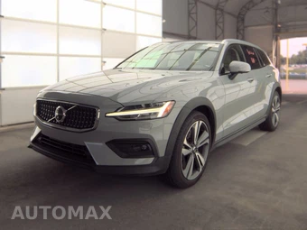 2025 Volvo V60 Cross Country B5 Plus