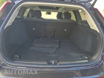 2025 Volvo V60 Cross Country B5 Plus – miniatura 16