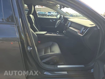 2025 Volvo V60 Cross Country B5 Plus – miniatura 8